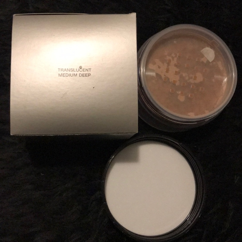 Laura Mercier translucent powder - medium deep